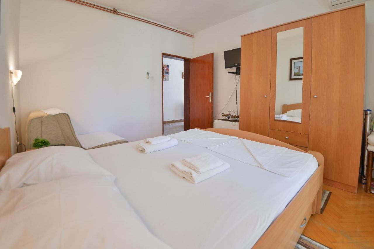 Apartment Maric *